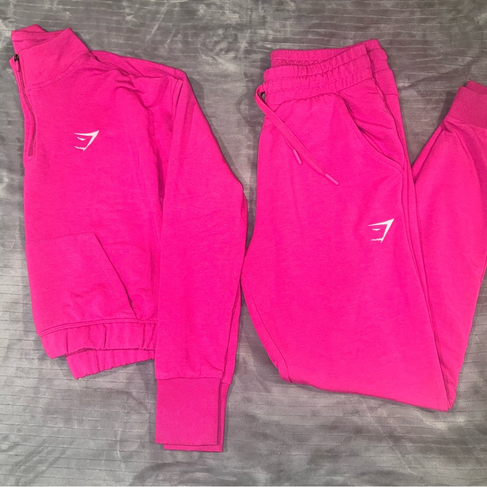 Gymshark Training Pippa Pullover and Joggers